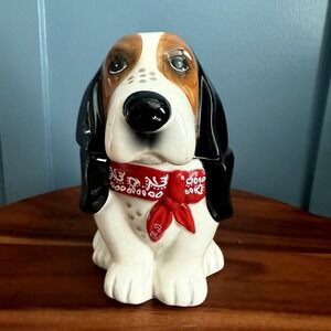 Pioneer Woman "Henry" Dog Basset Hound Beagle Cookie/Candy/Treat Jar Bandana
